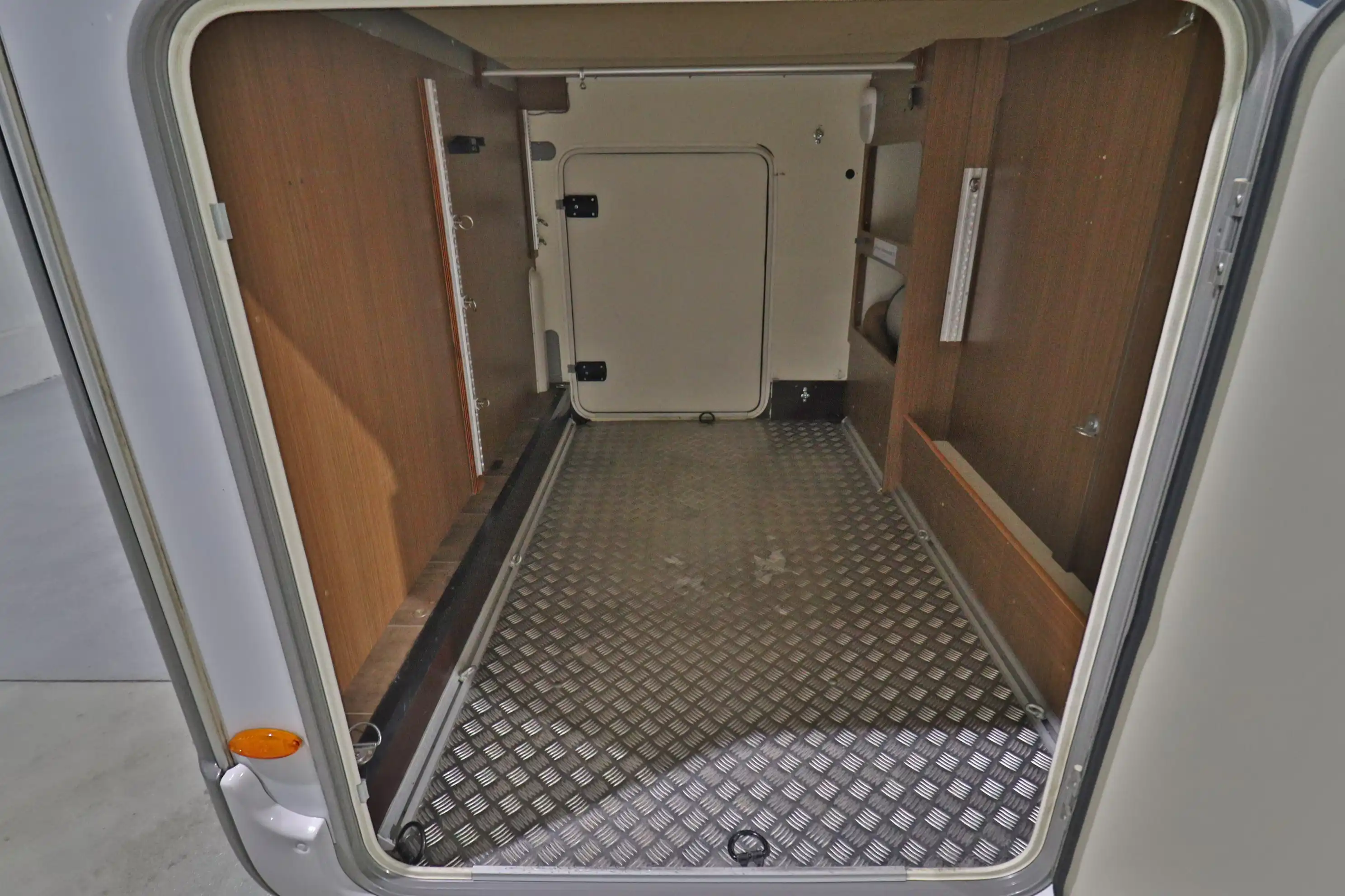 BUERSTNER Ixeo Plus 875 IT - Ansicht 5